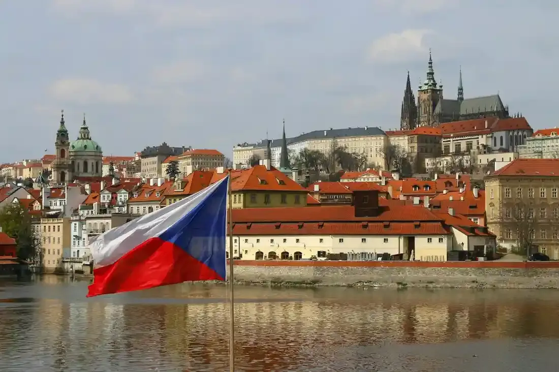 Symbolické srdce nad Českou republikou